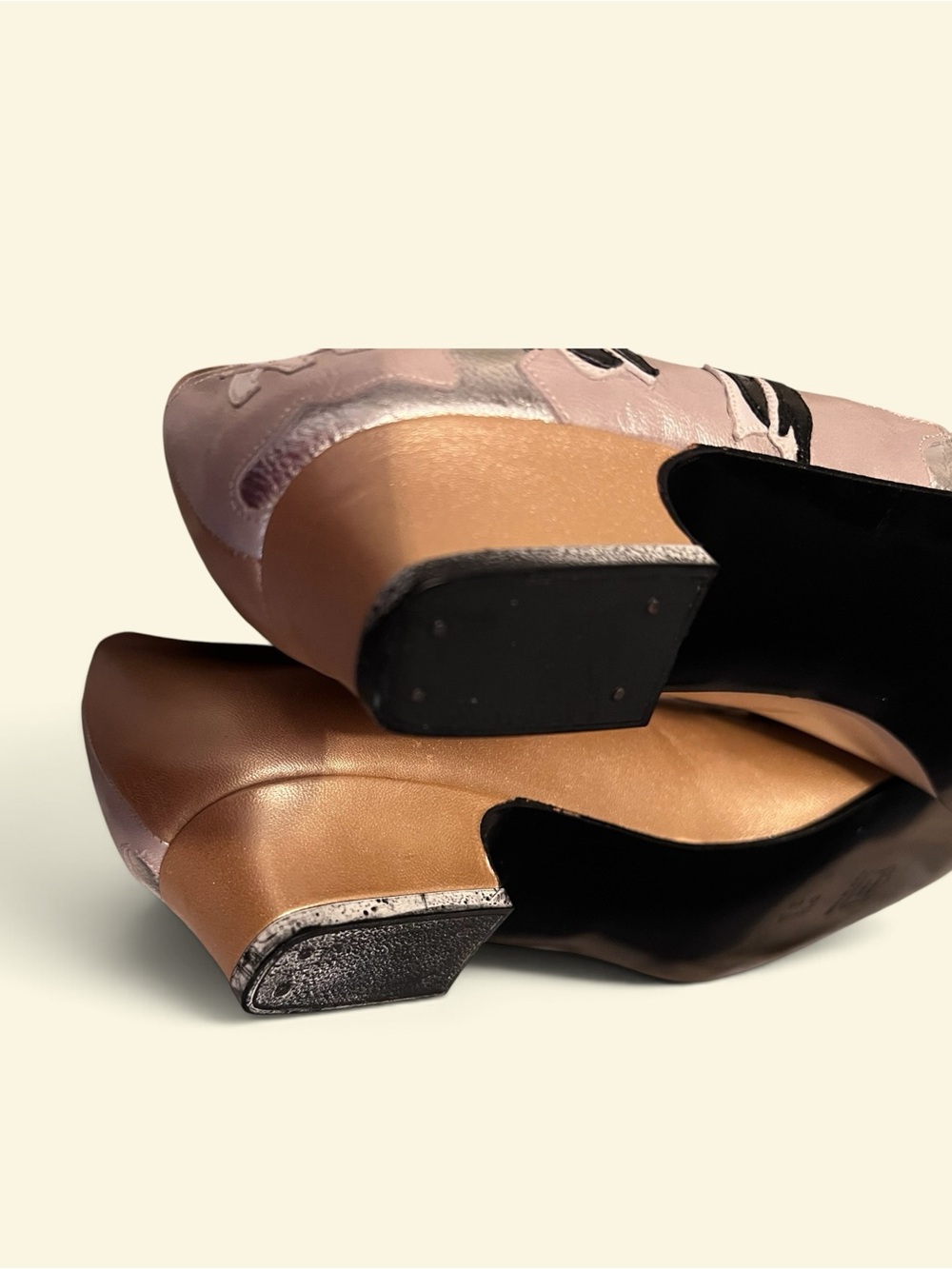 Vintage Margaret Jerrold Pointed Toe Flats with penguin and polar bear design. - Picture 11 of 11